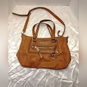 Michael Kors Gilmore Medium East Bag